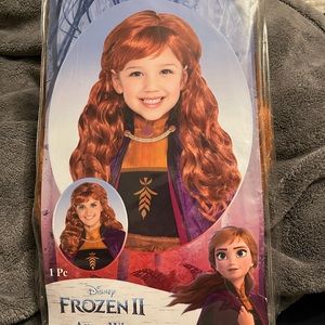 Kids Anna wig and boot covers